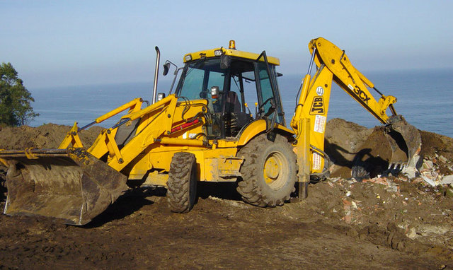 Excavaciones en Asturias. Transporte de materiales de construcción