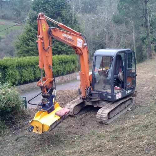 Maquinaria de construcción en Asturias. Miniexcavadoras